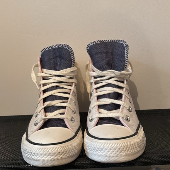 Converse hightop. - Picture 3 of 3